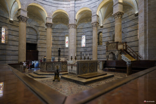 Battistero di San Giovanni a Pisa. Fotografie © Archweb.com