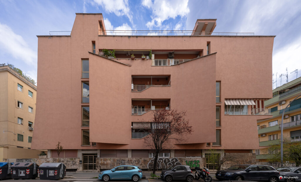Casa Cooperativa Astrea di Luigi Moretti. Roma 1947 - 1951. Fotografie © Archweb.com