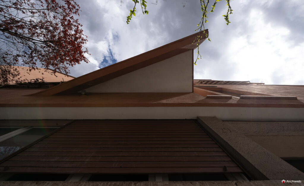 Casa Cooperativa Astrea di Luigi Moretti. Roma 1947 - 1951. Fotografie © Archweb.com