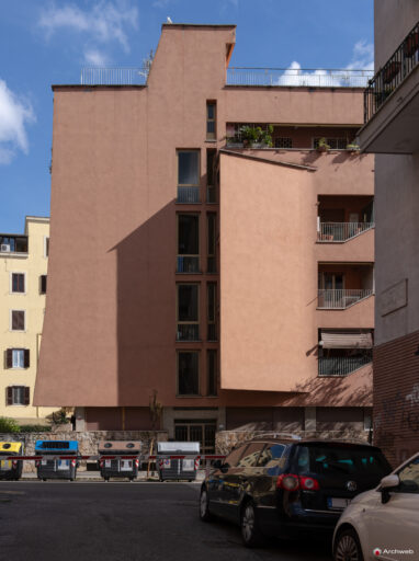 Casa Cooperativa Astrea di Luigi Moretti. Roma 1947 - 1951. Fotografie © Archweb.com
