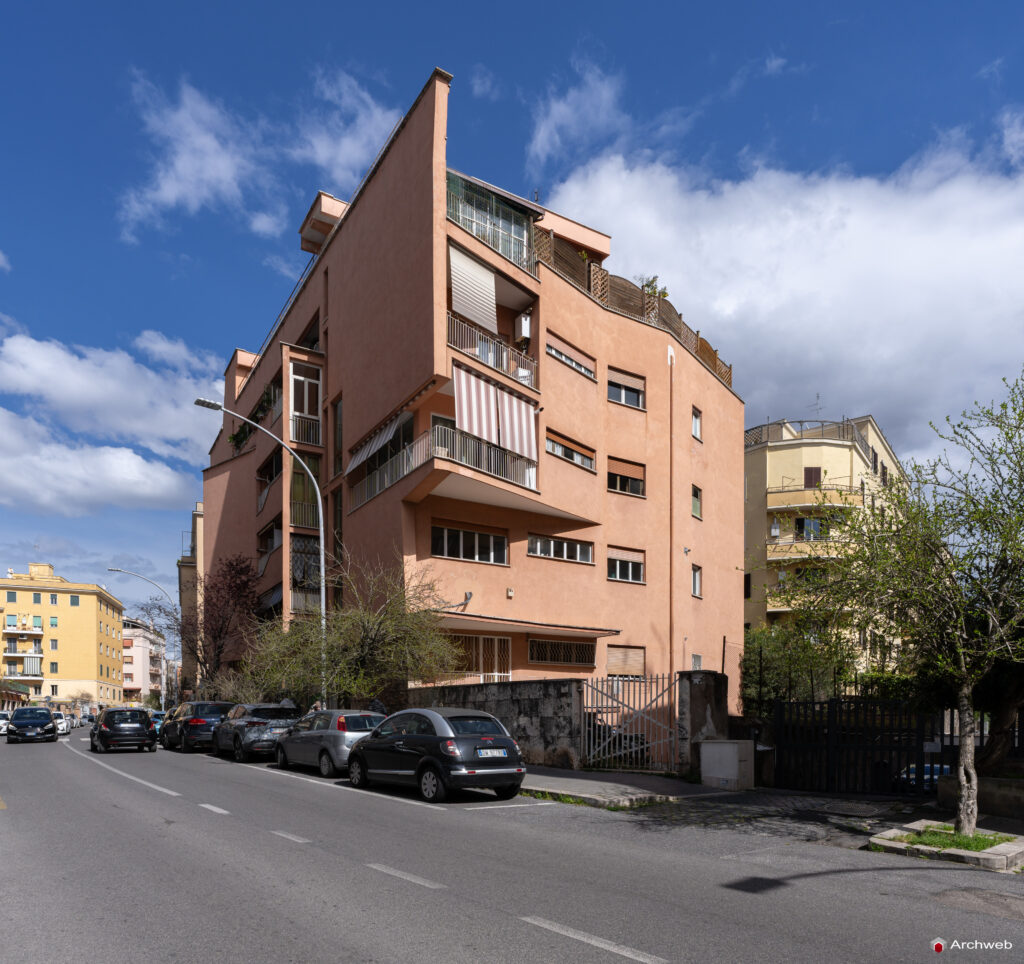 Casa Cooperativa Astrea di Luigi Moretti. Roma 1947 - 1951. Fotografie © Archweb.com