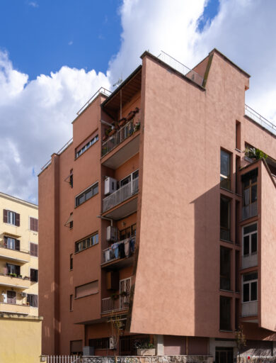 Casa Cooperativa Astrea di Luigi Moretti. Roma 1947 - 1951. Fotografie © Archweb.com