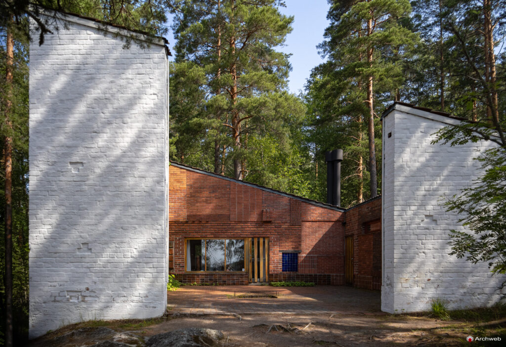 Casa sperimentale di Muuratsalo. Progetto di Alvar Aalto. Fotografie © Archweb.com