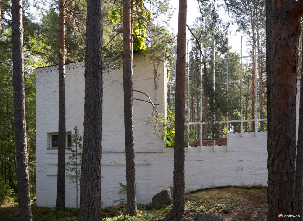 Casa sperimentale di Muuratsalo. Progetto di Alvar Aalto. Fotografie © Archweb.com