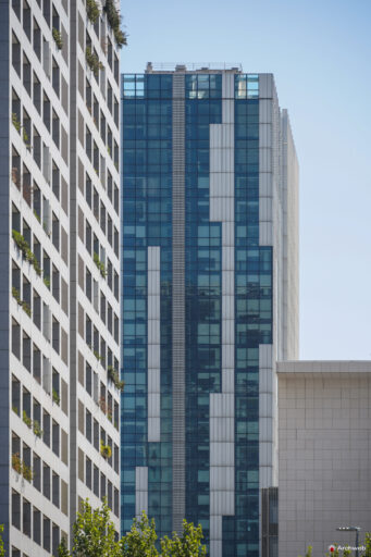 La Torre Europarco ospita uffici della Città metropolitana di Roma Capitale. Fotografie © Archweb.com