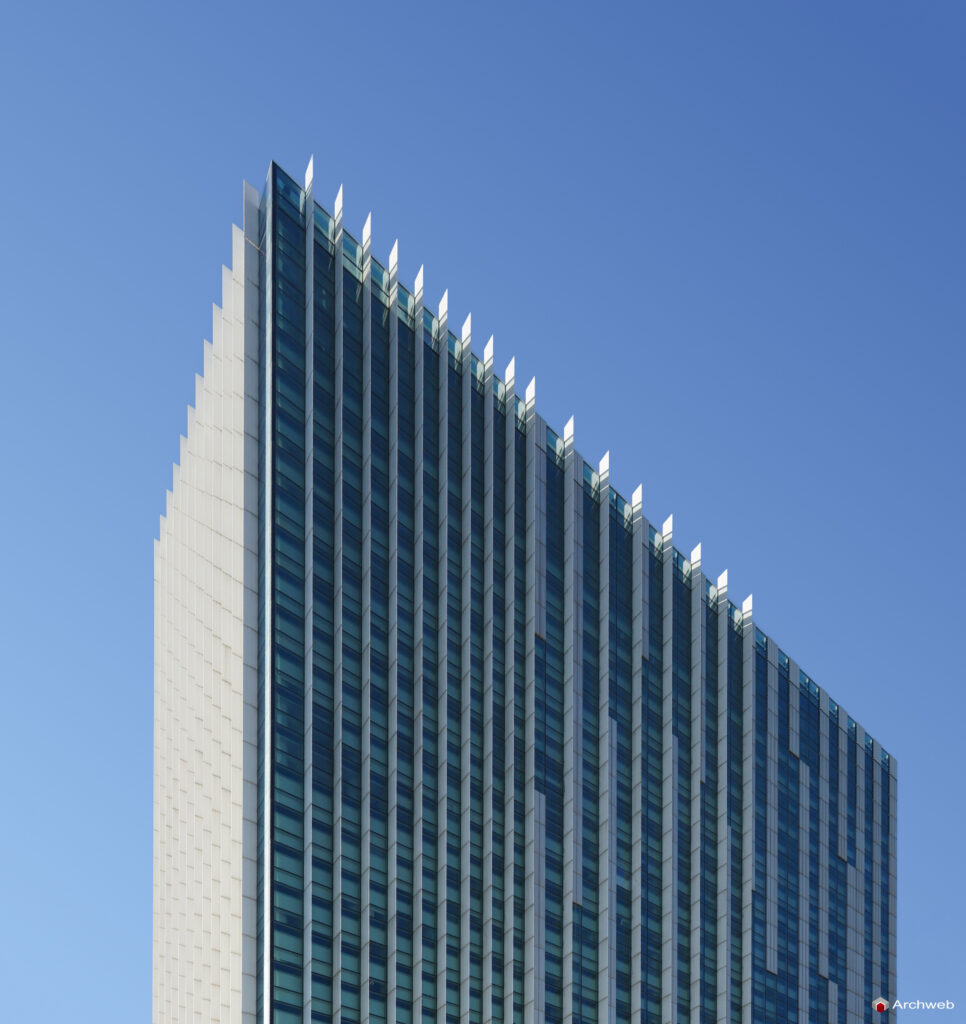 La Torre Europarco ospita uffici della Città metropolitana di Roma Capitale. Fotografie © Archweb.com