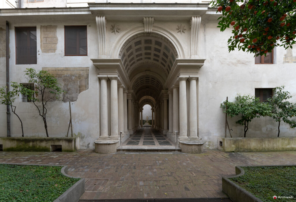 Galleria prospettica del Borromini a Palazzo Spada. Fotografie © Archweb.com