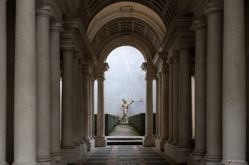 Galleria prospettica del Borromini a Palazzo Spada. Fotografie © Archweb.com