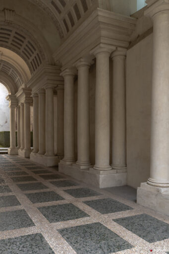 Galleria prospettica del Borromini a Palazzo Spada. Fotografie © Archweb.com