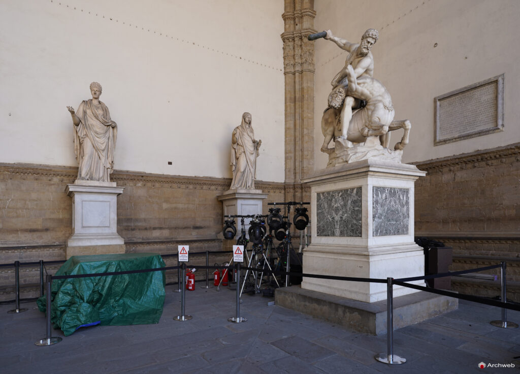 Loggia dei Lanzi a Firenze (Loggia della Signoria) Fotografie 4K © Archweb.com
