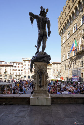 Loggia dei Lanzi a Firenze (Loggia della Signoria) Fotografie 4K © Archweb.com