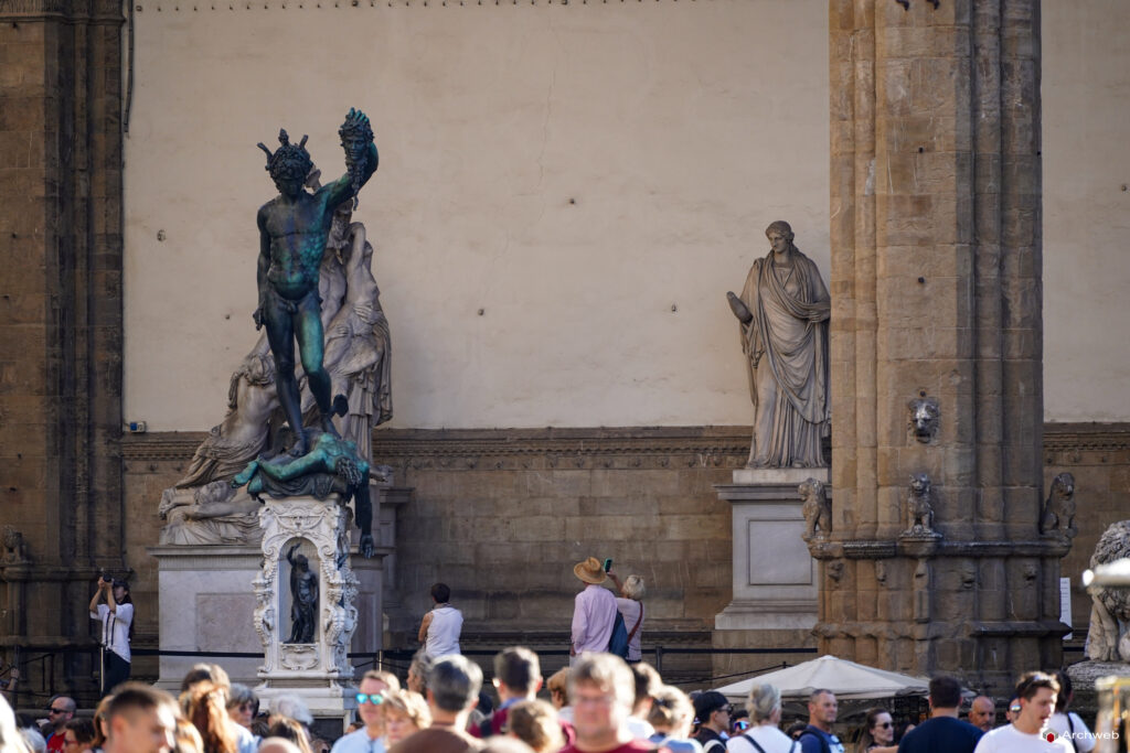 Loggia dei Lanzi a Firenze (Loggia della Signoria) Fotografie 4K © Archweb.com