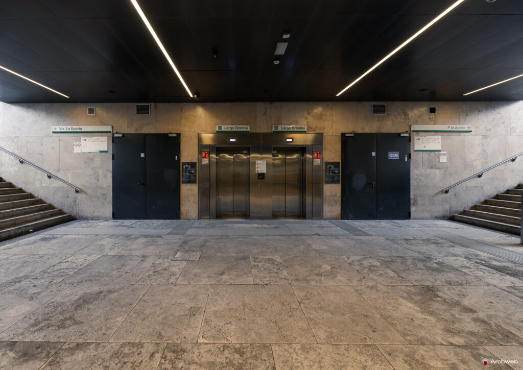 Metro C San Giovanni. Fotografie © Archweb.com