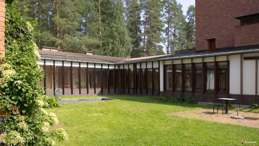 Municipio di Saynatsalo di Alvar Aalto. Fotografie © Archweb.com