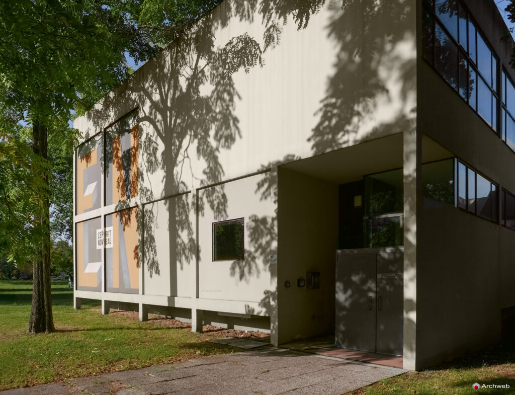 Padiglione Esprit Nouveau a Bologna. Fotografie esterni © Archweb.com