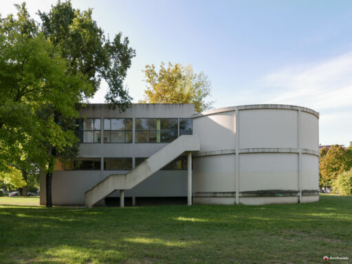 Padiglione Esprit Nouveau a Bologna. Fotografie esterni © Archweb.com