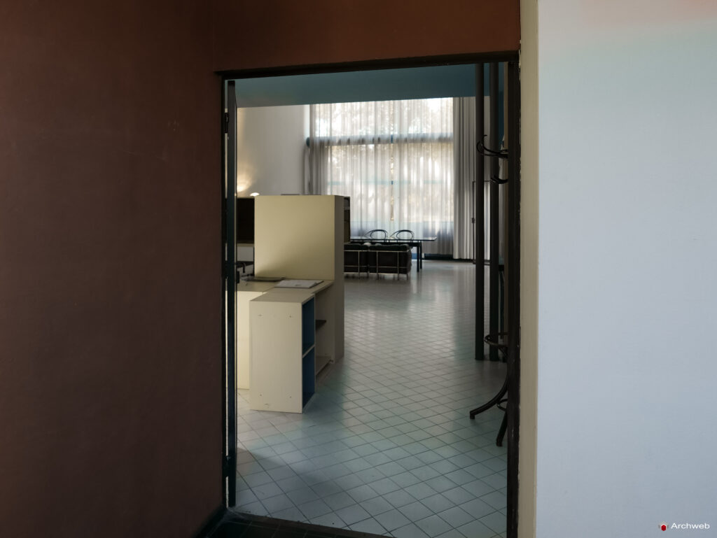 Padiglione Esprit Nouveau a Bologna. Fotografie interni © Archweb.com