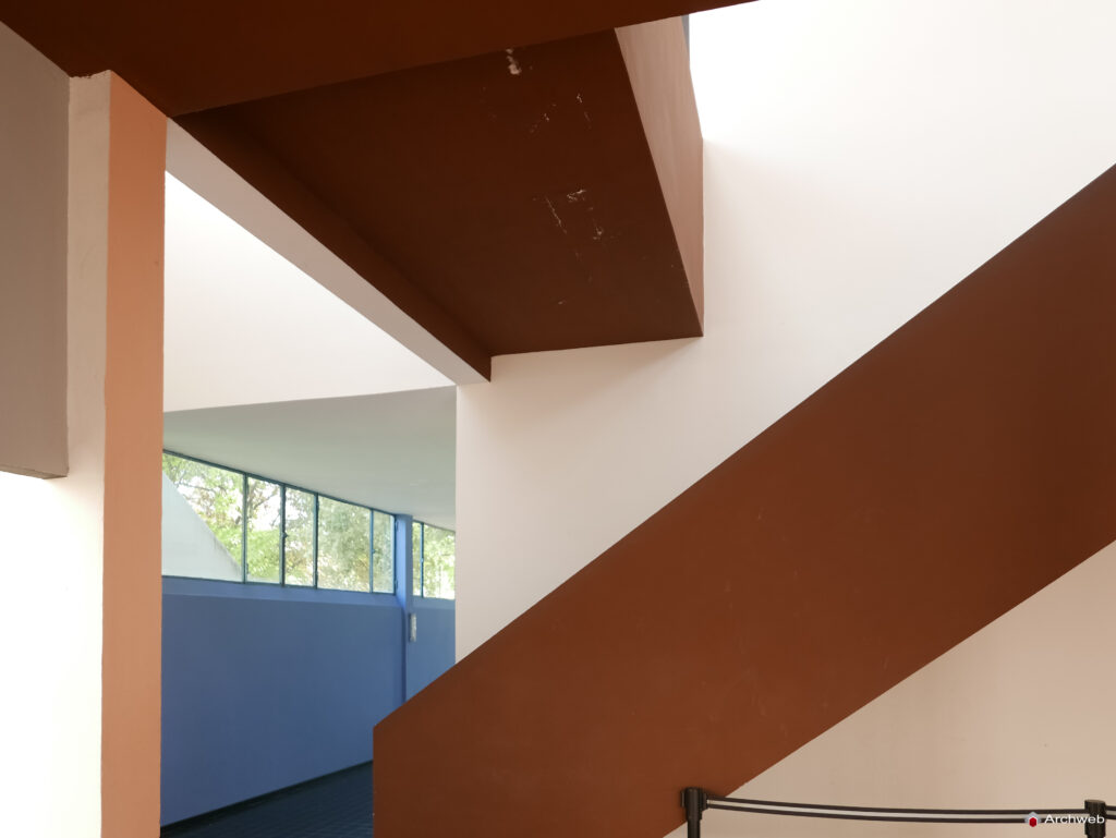 Padiglione Esprit Nouveau a Bologna. Fotografie interni © Archweb.com