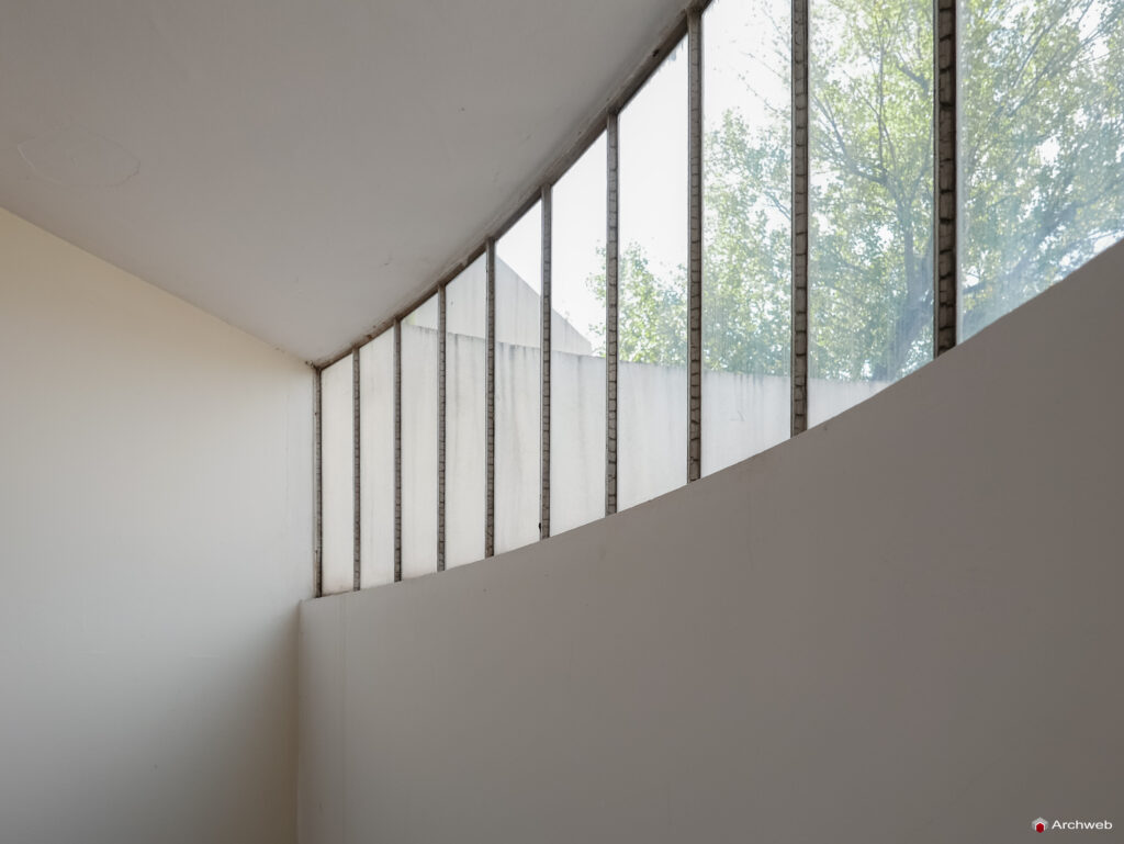 Padiglione Esprit Nouveau a Bologna. Fotografie interni © Archweb.com