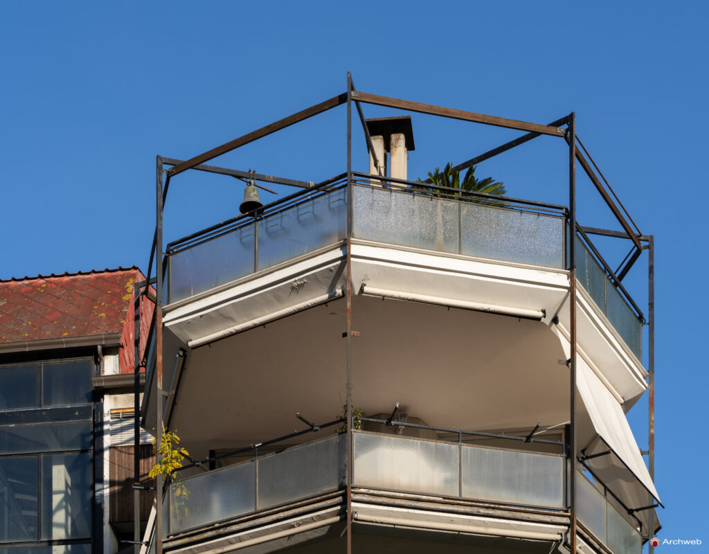 Palazzine in Via Gomenizza di Venturino Ventura. Fotografie © Archweb.com