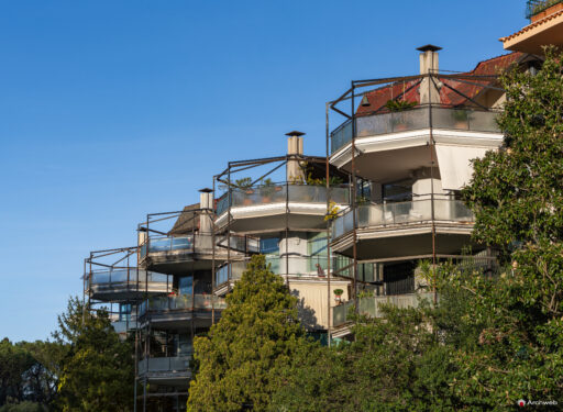 Palazzine in Via Gomenizza di Venturino Ventura. Fotografie © Archweb.com