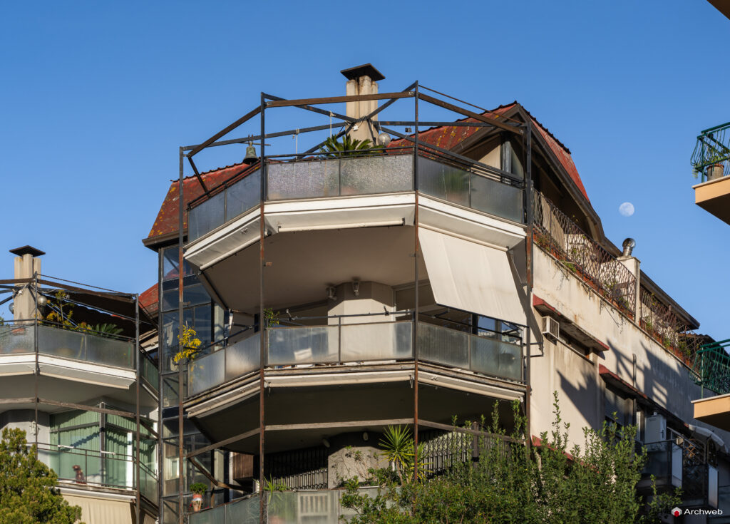 Palazzine in Via Gomenizza di Venturino Ventura. Fotografie © Archweb.com