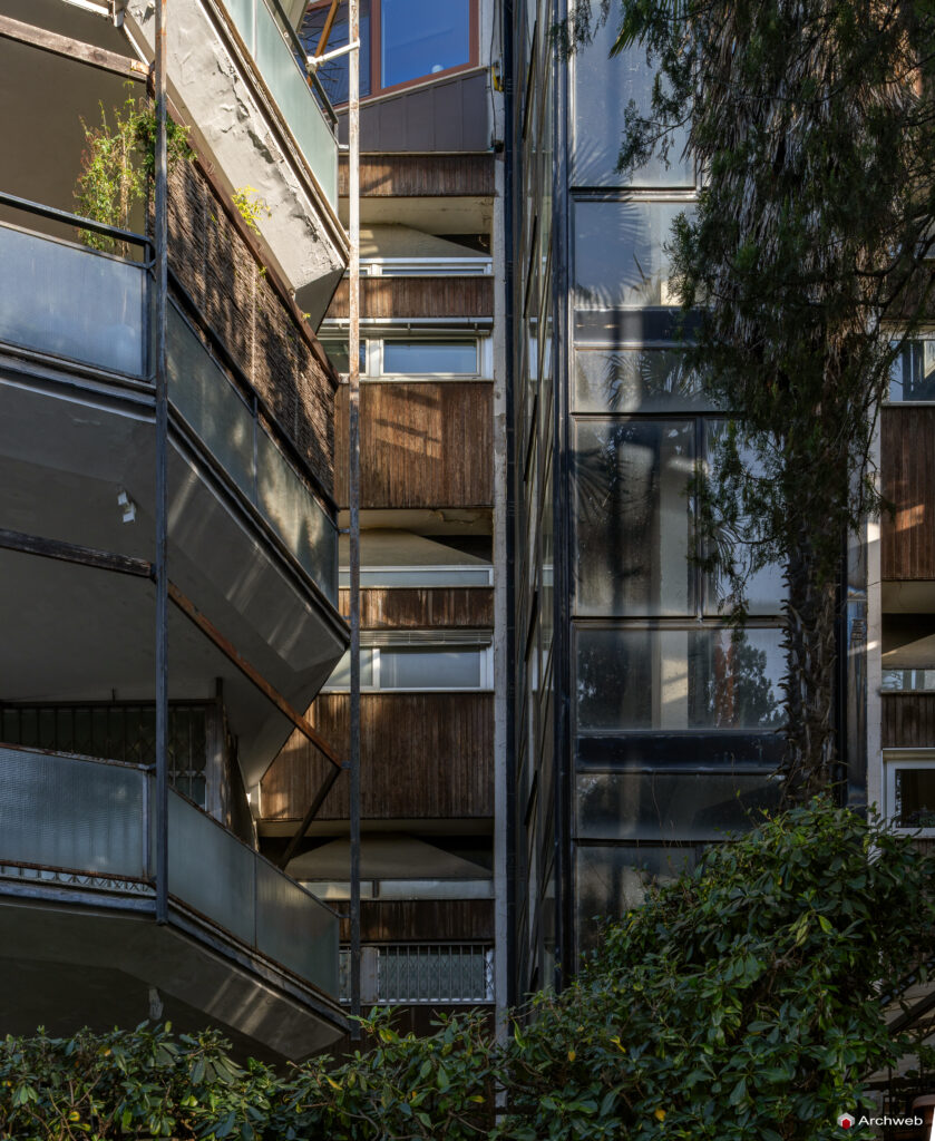 Palazzine in Via Gomenizza di Venturino Ventura. Fotografie © Archweb.com