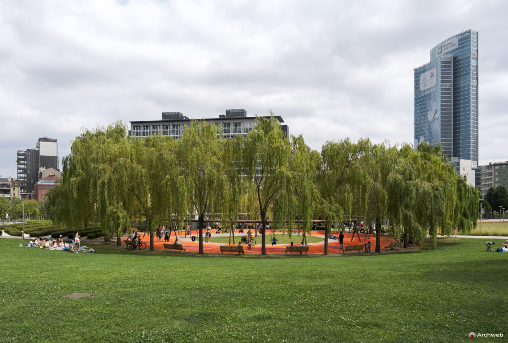 Palazzo Lombardia a Milano. Fotografie © Archweb.com