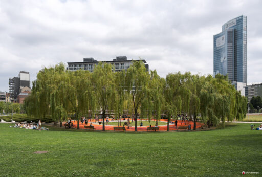 Palazzo Lombardia a Milano. Fotografie © Archweb.com