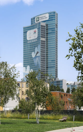 Palazzo Lombardia a Milano. Fotografie © Archweb.com
