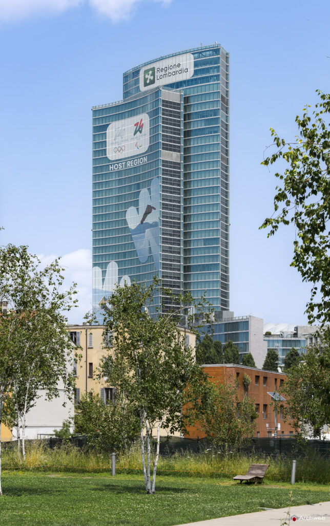 Palazzo Lombardia a Milano. Fotografie © Archweb.com