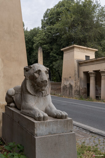 Propilei Egizi a Villa Borghese. Fotografie © Archweb.com