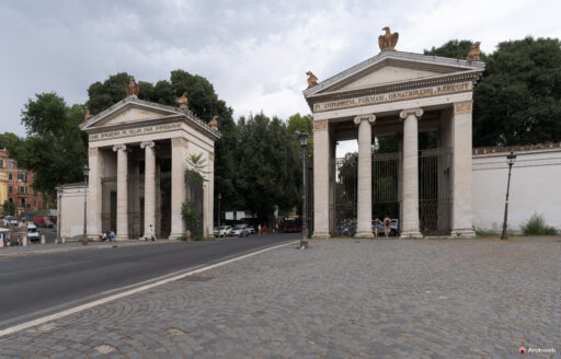 Propilei Greci a Villa Borghese. Fotografie © Archweb.com