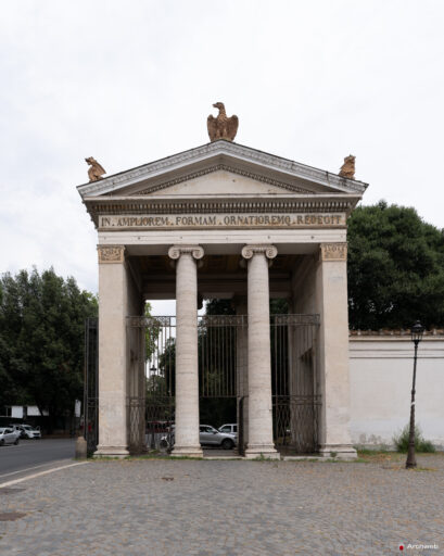 Propilei Greci a Villa Borghese. Fotografie © Archweb.com