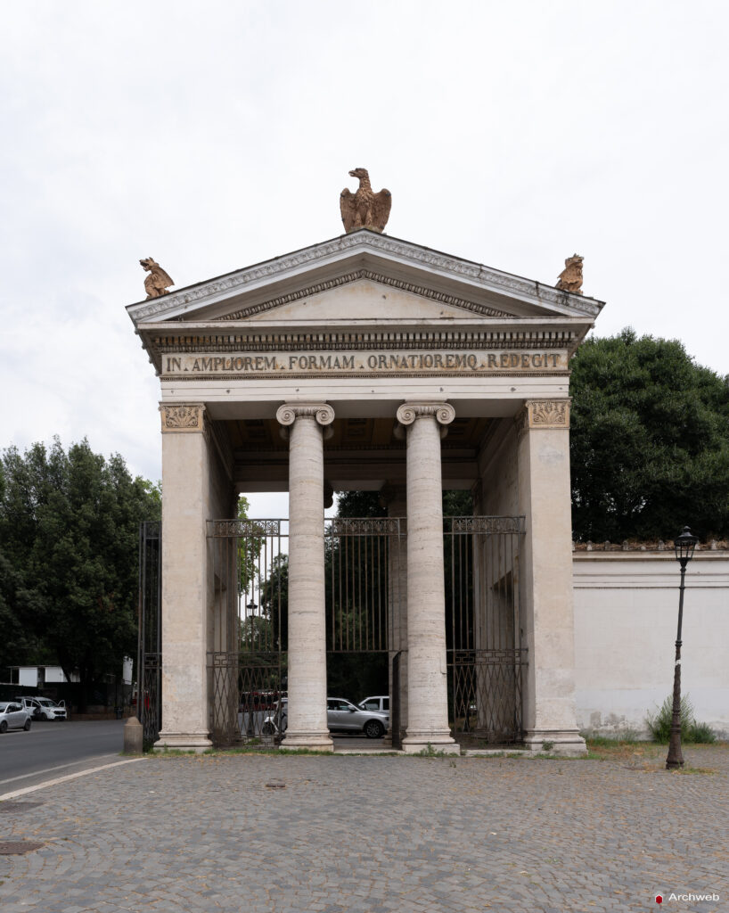 Propilei Greci a Villa Borghese. Fotografie © Archweb.com