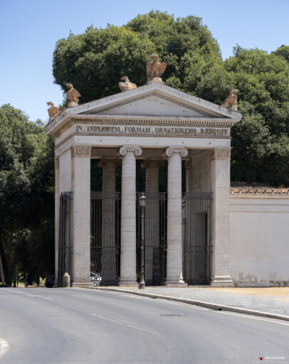 Propilei Greci a Villa Borghese. Fotografie © Archweb.com