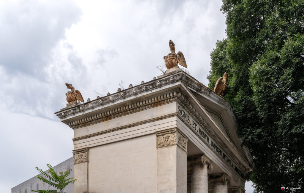 Propilei Greci a Villa Borghese. Fotografie © Archweb.com