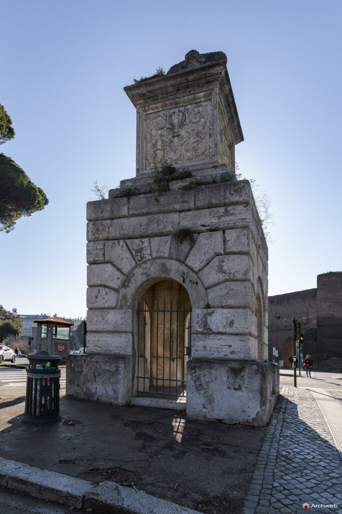 Roman Propylaea at Villa Borghese - Photographs © Archweb.com