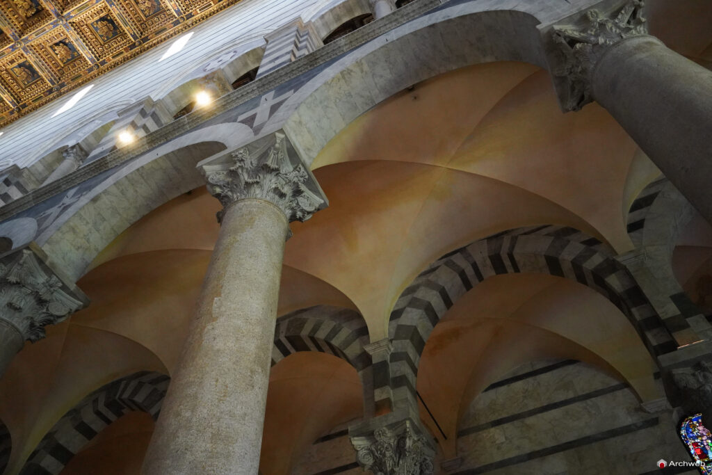 Santa Maria Assunta, Duomo di Pisa. Fotografie © Archweb.com