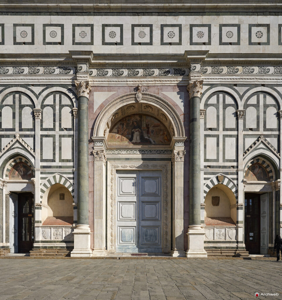 Basilica di Santa Maria Novella a Firenze. Fotografie generali e di dettaglio. Foto © Archweb.com
