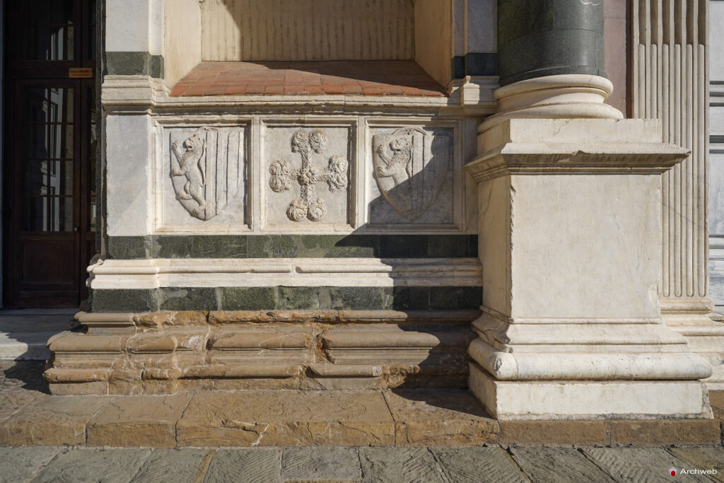 Basilica di Santa Maria Novella a Firenze. Fotografie generali e di dettaglio. Foto © Archweb.com