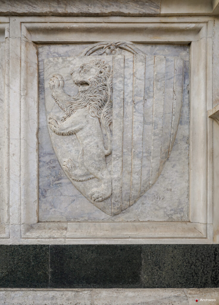 Basilica di Santa Maria Novella a Firenze. Fotografie generali e di dettaglio. Foto © Archweb.com