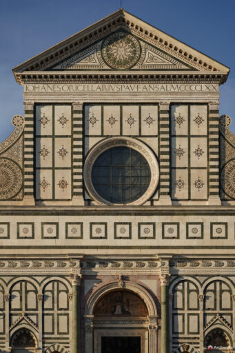 Basilica di Santa Maria Novella a Firenze. Fotografie generali e di dettaglio. Foto © Archweb.com