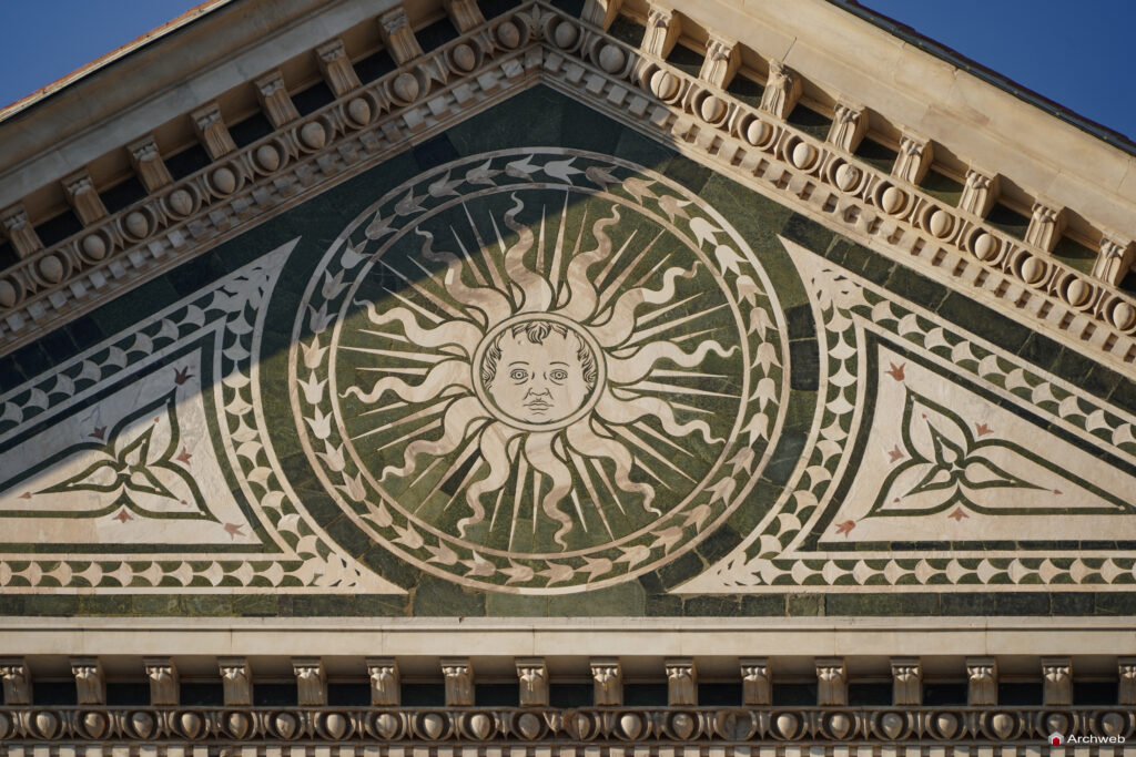 Basilica di Santa Maria Novella a Firenze. Fotografie generali e di dettaglio. Foto © Archweb.com