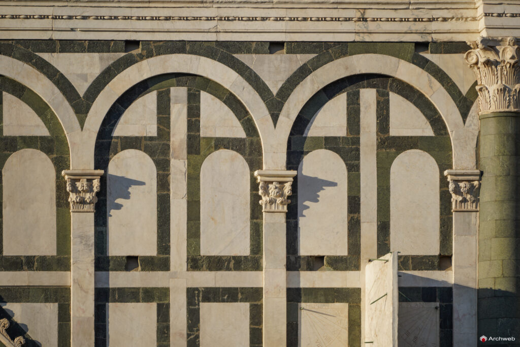 Basilica di Santa Maria Novella a Firenze. Fotografie generali e di dettaglio. Foto © Archweb.com