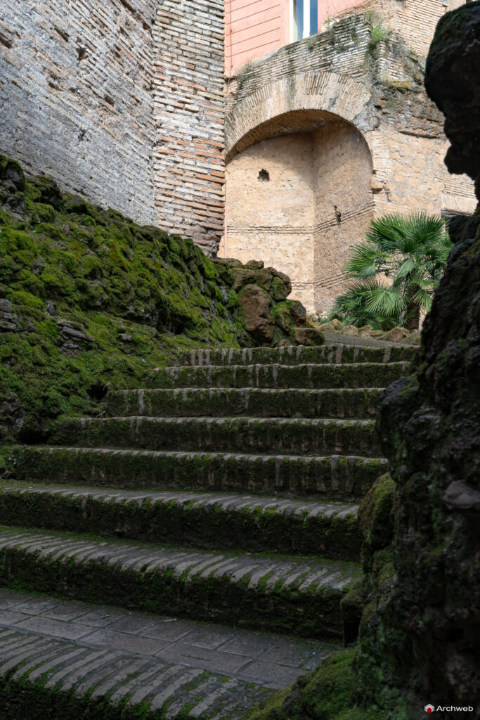 Torre Moresca di Villa Torlonia a Roma. Fotografie © Archweb.com