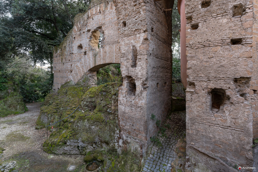 Torre Moresca di Villa Torlonia a Roma. Fotografie © Archweb.com