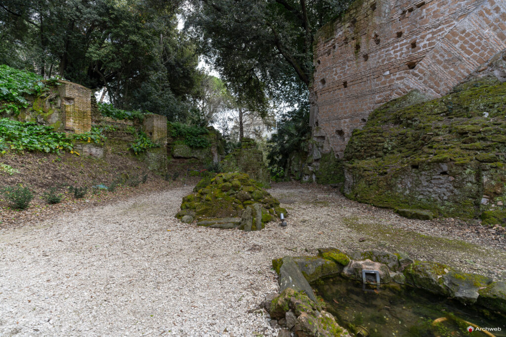Torre Moresca di Villa Torlonia a Roma. Fotografie © Archweb.com