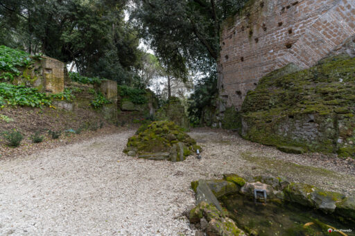 Torre Moresca di Villa Torlonia a Roma. Fotografie © Archweb.com