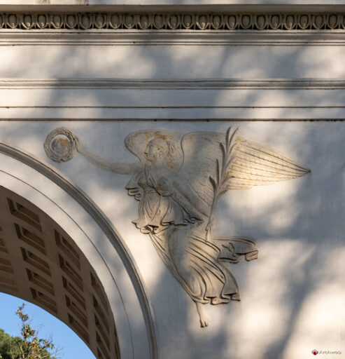 Arco romano a Villa Borghese